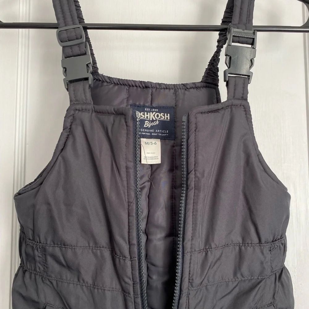 Oshkosh Unisex Snow Overalls- Size: Medium (5-6)